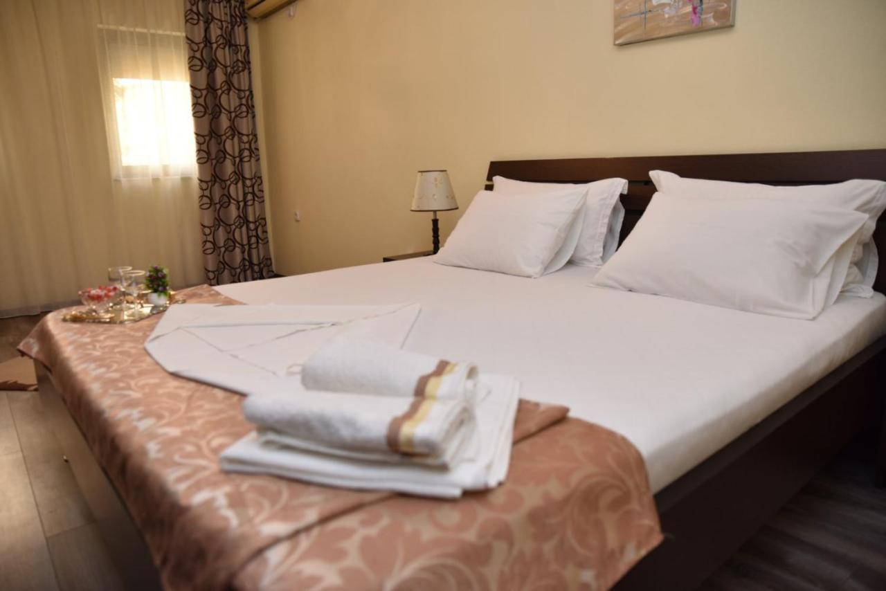 Guest House Evropa 2 أولتْسي المظهر الخارجي الصورة
