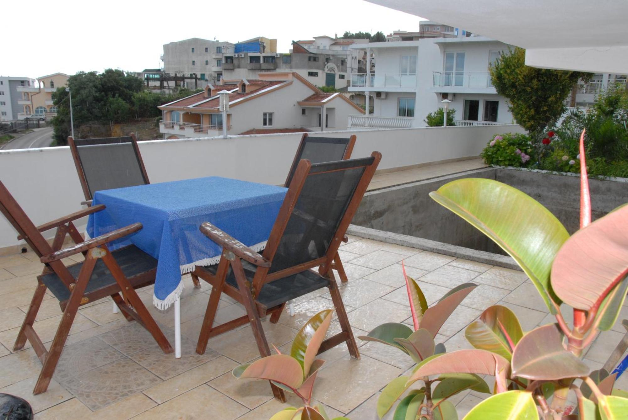 Guest House Evropa 2 أولتْسي الغرفة الصورة