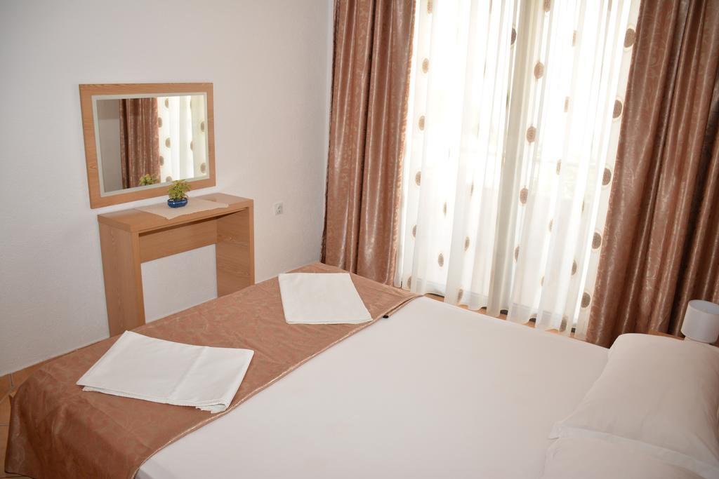Guest House Evropa 2 أولتْسي المظهر الخارجي الصورة